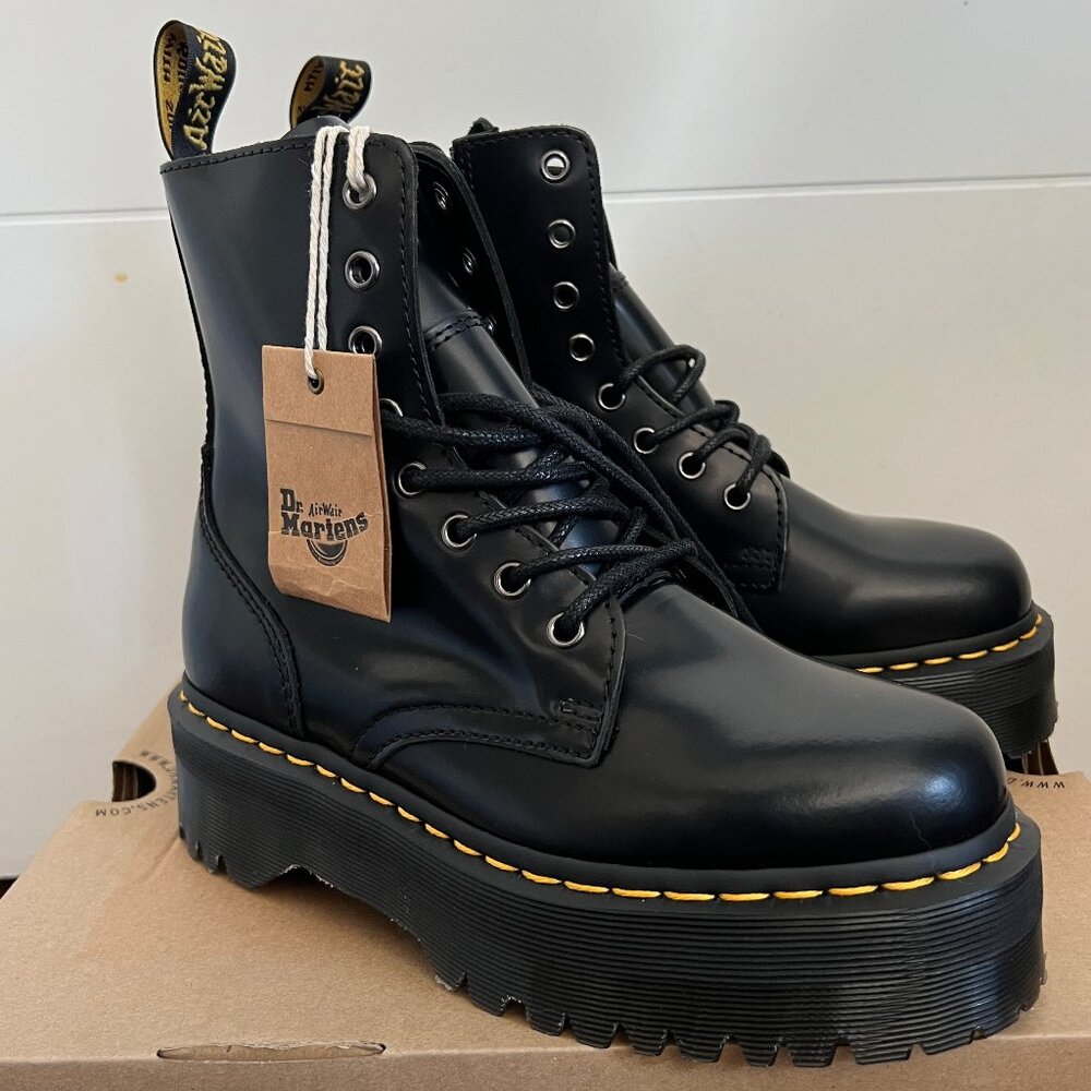 Dr. Martens Jadon Platform 8-Eye Boot NWT